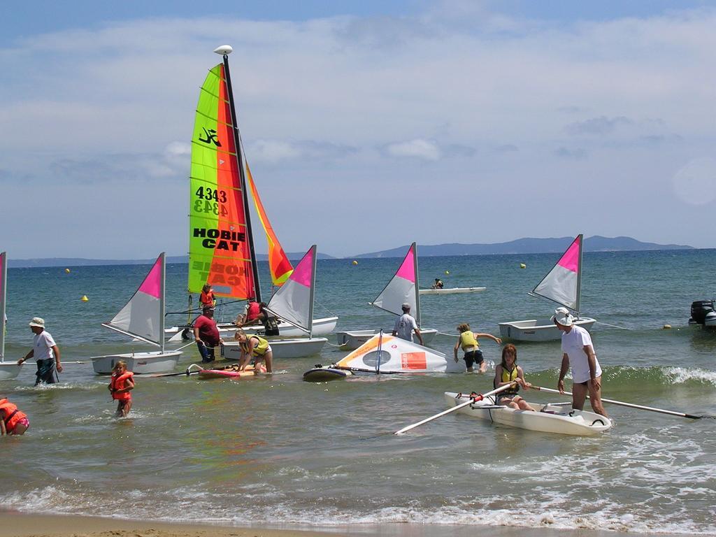 Les Voiles D'Azur Hotel La Londe-les-Maures Buitenkant foto